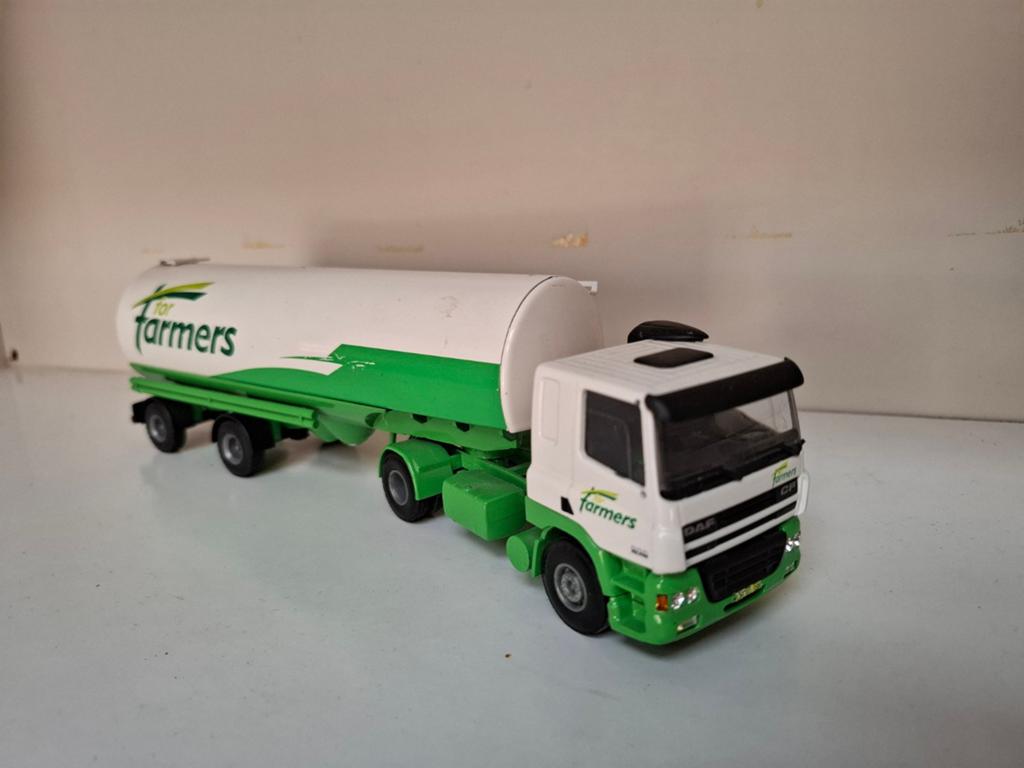 For Farmers DAF CF tankwagen modeltruck, Hobby en Vrije tijd, Modelauto's | 1:50, Bus of Vrachtwagen, Ophalen of Verzenden