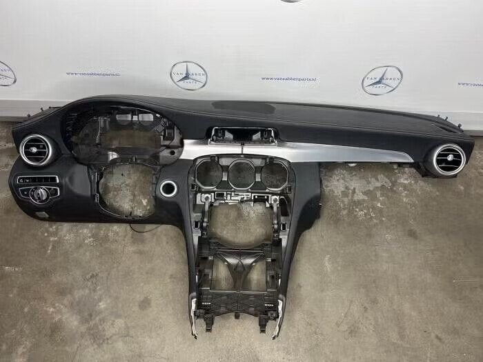 Dashboard van een Mercedes C-Klasse, Ophalen of Verzenden, Gebruikt