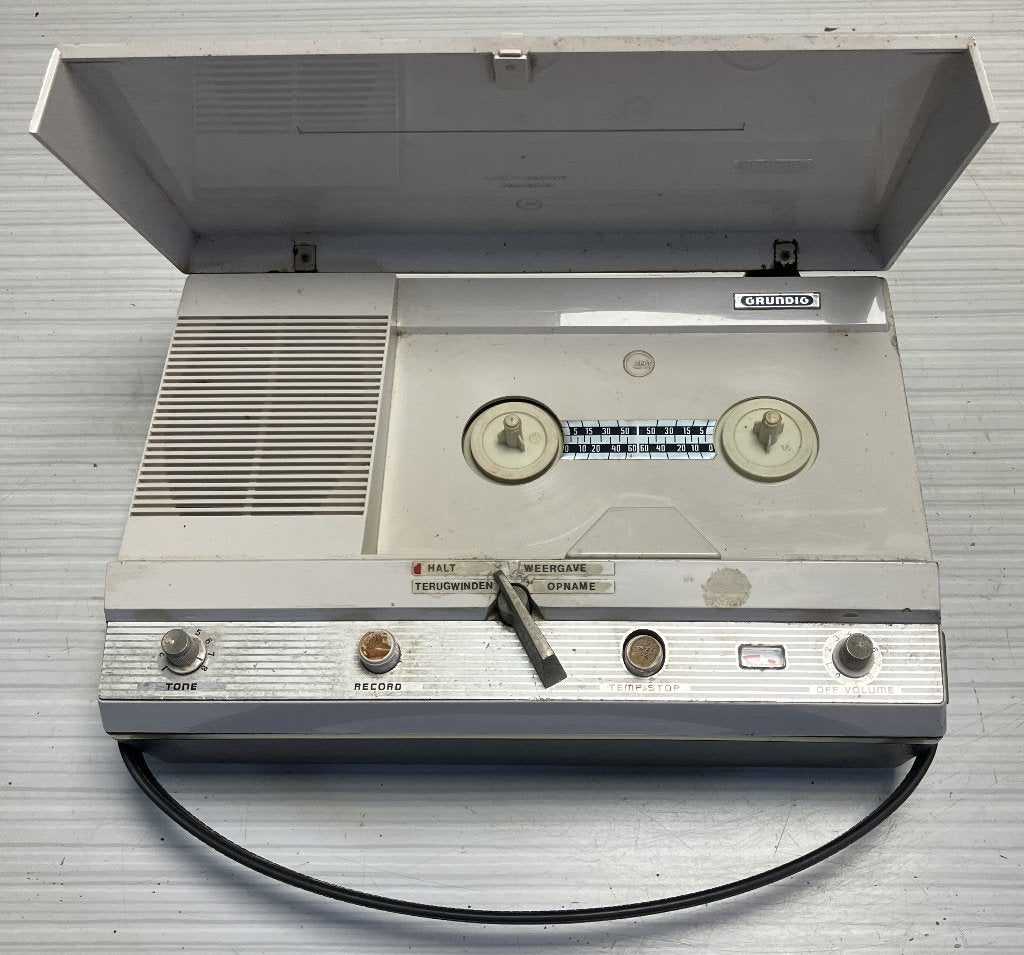 Nostalgie : Grundig TK4, defect {5875}, Ophalen of Verzenden, Defecte bandrecorder