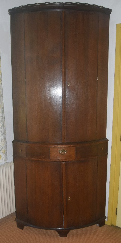 Antieke Hollandse eiken halfronde Hoekkast ca. 1800, Ophalen