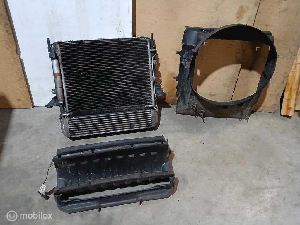 Radiateur TD V6 Range Rover Sport 2.7 Radiateur Discovery 3, Land Rover, Ophalen of Verzenden