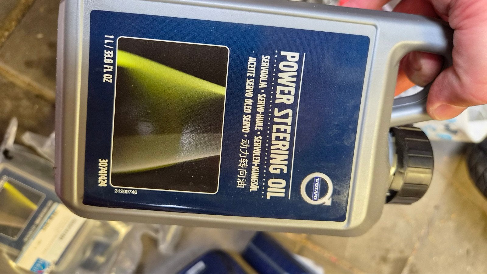 Ruim 2,5 liter Volvo stuurbekrachtigingsolie, Ophalen of Verzenden, Nieuw, Volvo