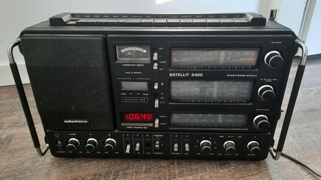 Grundig Satellit 3400 Professional Wereldontvanger Radio, Ophalen of Verzenden, Gebruikt, Wereldontvanger