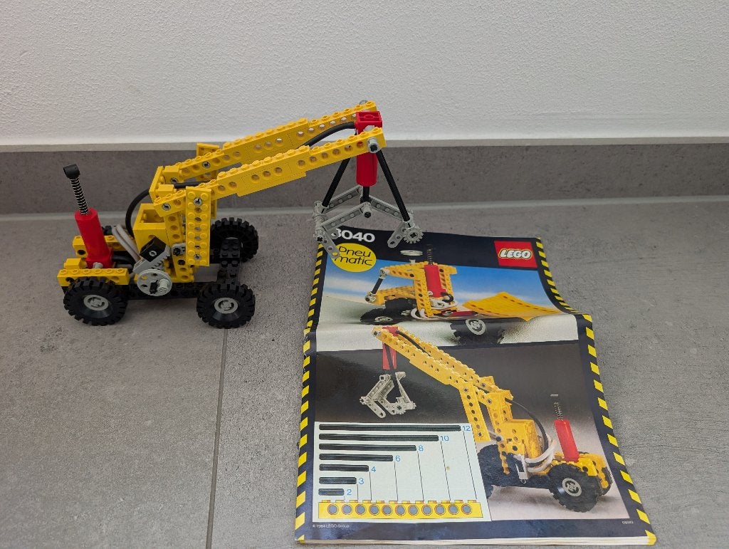 LEGO TECHNIC 8040 - Pneumatic graafmachine, Gebruikt, Lego, Inclusief instructies, Ophalen of Verzenden