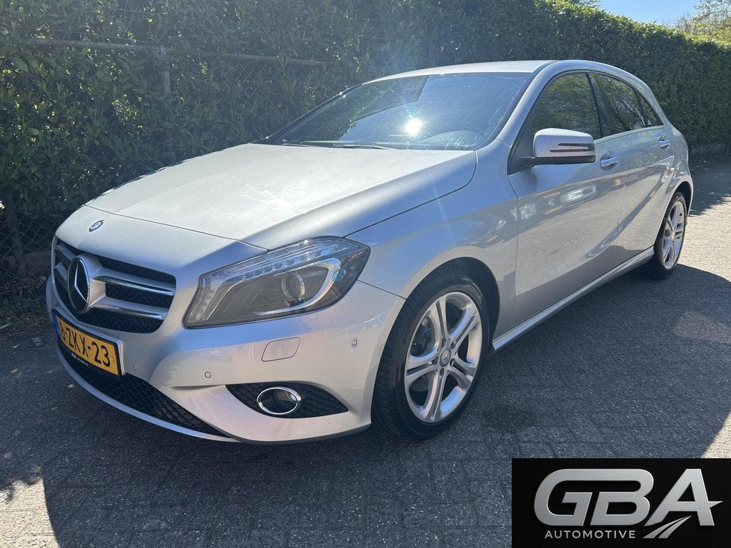 Mercedes A-klasse 180 Ambition Zeer Netjes APK tm 23-04-2027, Gebruikt, 4 cilinders, Leder en Stof, 1595 cc