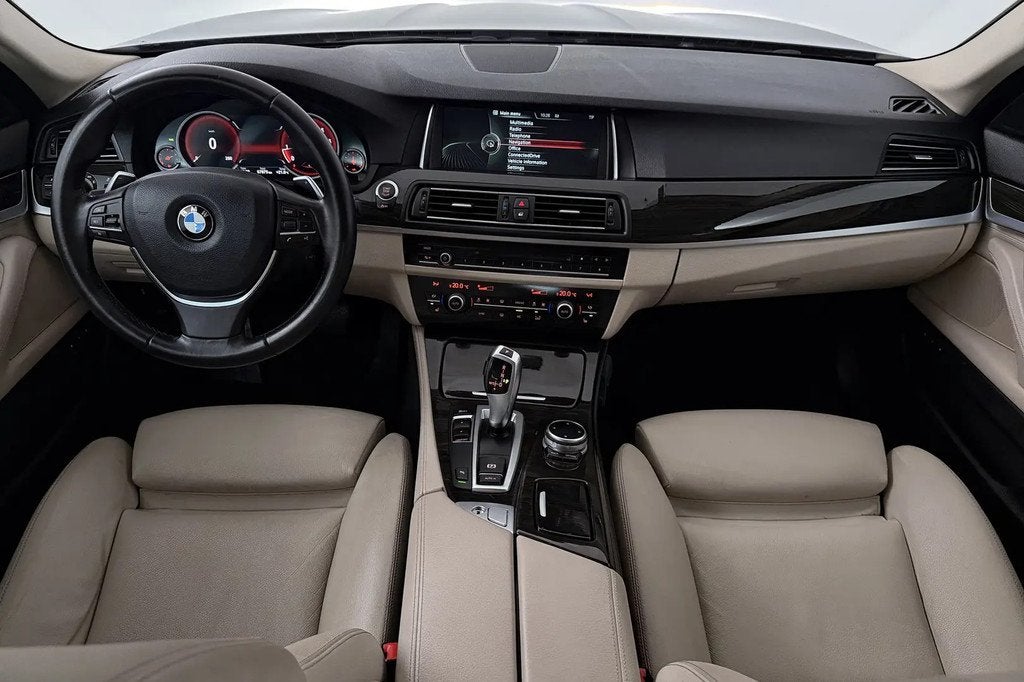 BMW 5 Serie 520i High Executive (STOELVERWARMIN € 17.445,0, Gebruikt, 4 cilinders, 2000 kg, Blauw