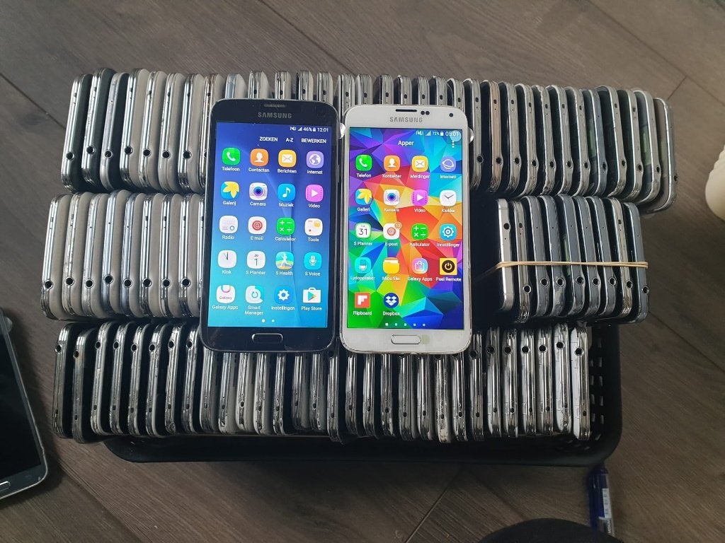 📱 GROTE PARTIJ SAMSUNG & IPHONE + ONDERDELEN – PARTIJ, Ophalen, Gebruikt, Overige modellen, Zwart
