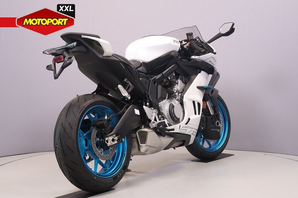 CFMOTO 675 SR-R (bj 2026), Nieuw, Sport, BW Import, Battelsesteenweg 471
B-2800  Mechelen, BE