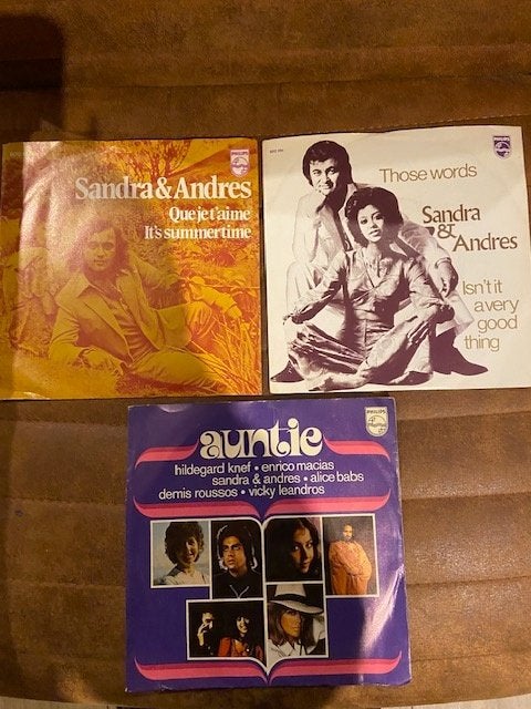 Sandra& Andreas and more 3 single's jaren '70, 7 inch, Ophalen of Verzenden, Zo goed als nieuw, Beschermende buitenhoes