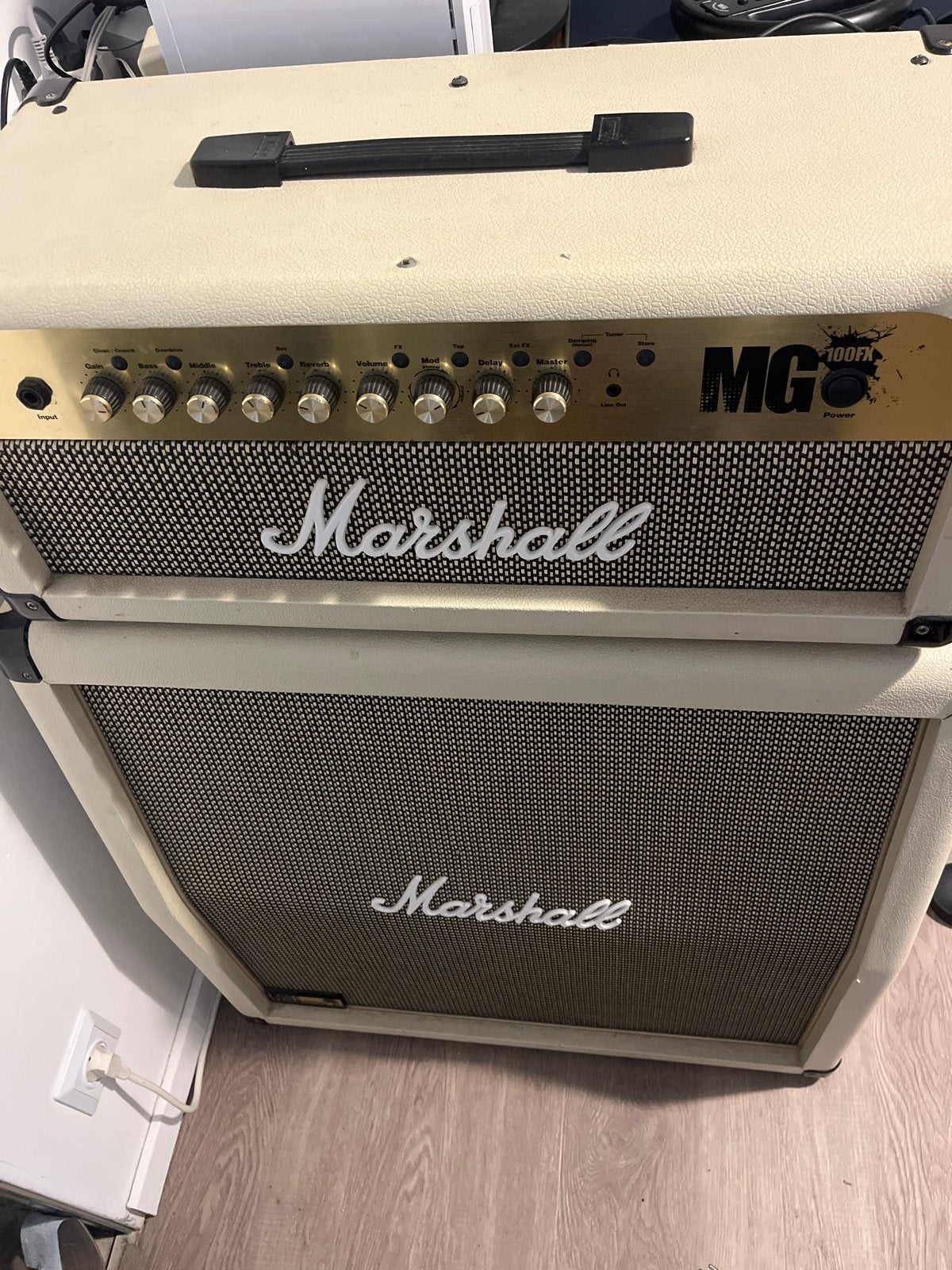 Marshall MG100FX MG SPECIAL EDITION, Muziek en Instrumenten, Ophalen, Gebruikt, Gitaar, 100 watt of meer
