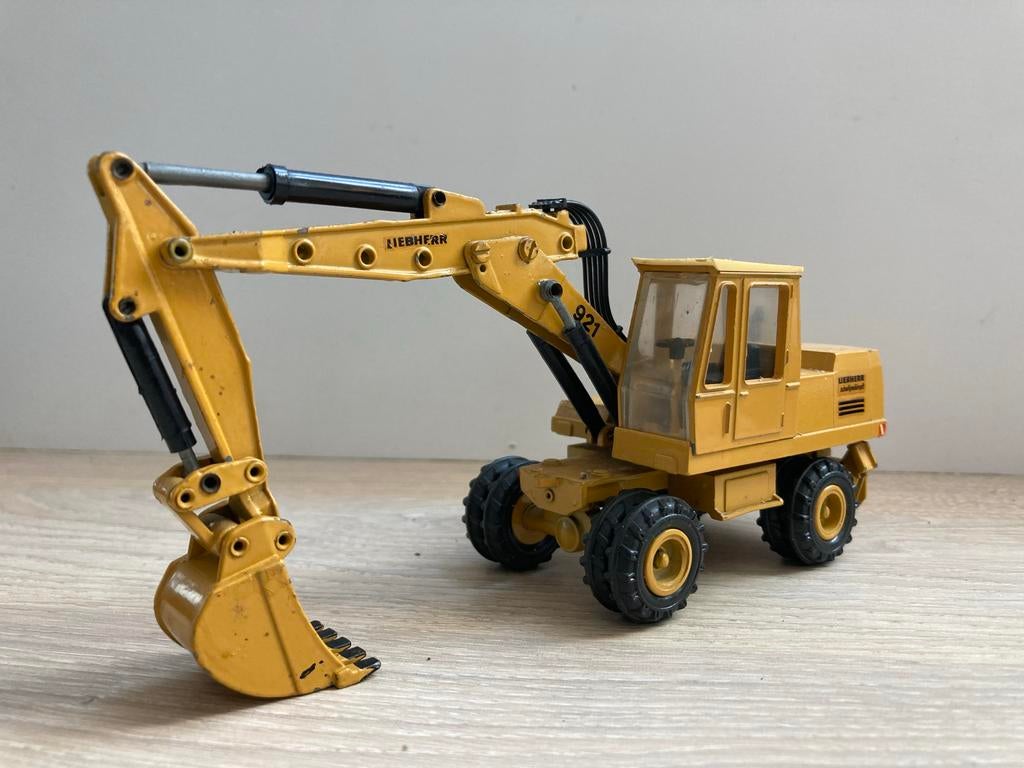 Liebherr 921 model graafmachine, Ophalen of Verzenden, Gebruikt, Overige typen, Overige merken