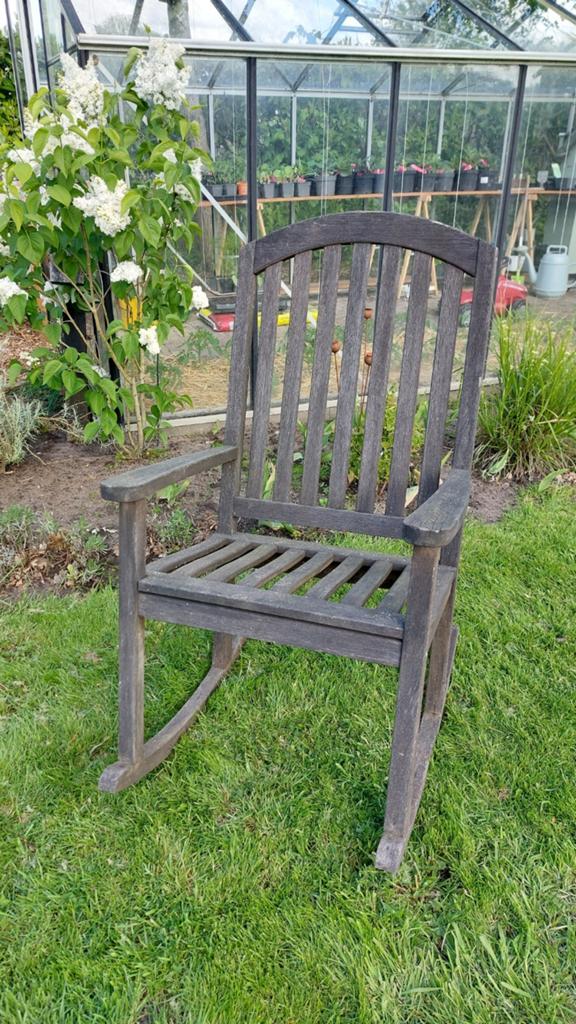 Houten schommelstoel voor buiten, Tuin en Terras, Tuinstoelen, Ophalen, Gebruikt, Hout