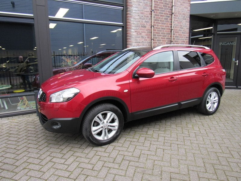 NISSAN Qashqai+2 2.0 Tekna 7-Persoons / lederen bekleding /, Auto's, Euro 5, Gebruikt, 7 stoelen, Leder