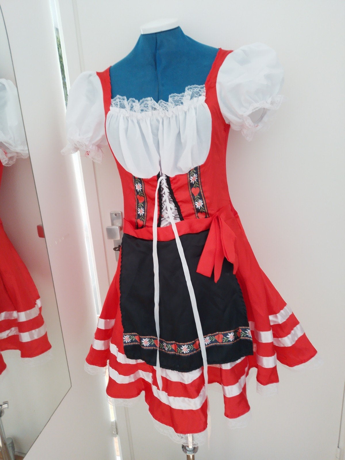 Carnavalsjurkje Tiroler Dirndl stijl maat 36/38, Ophalen of Verzenden, Gedragen, Carnaval, Kleding