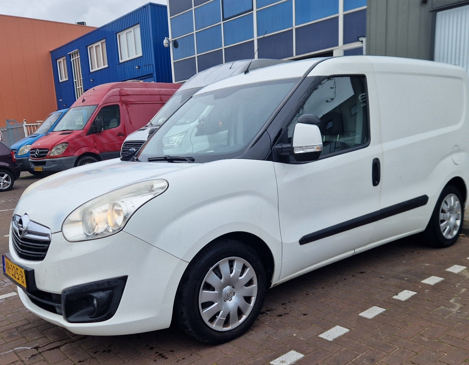 Opel Combo 1.6D 77KW 2015, Auto's, Voorwielaandrijving, Euro 5, Stof, Wit