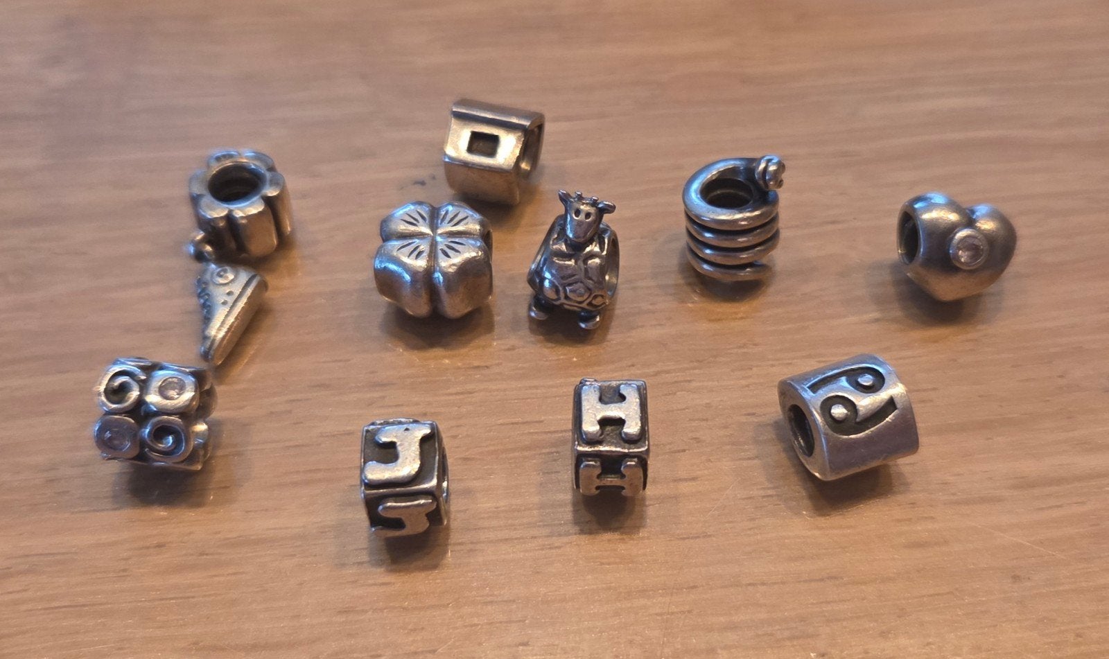 Pandora bedels, Sieraden, Tassen en Uiterlijk, Bedels, Pandora, Ophalen of Verzenden, Zo goed als nieuw, 4 bedels of meer