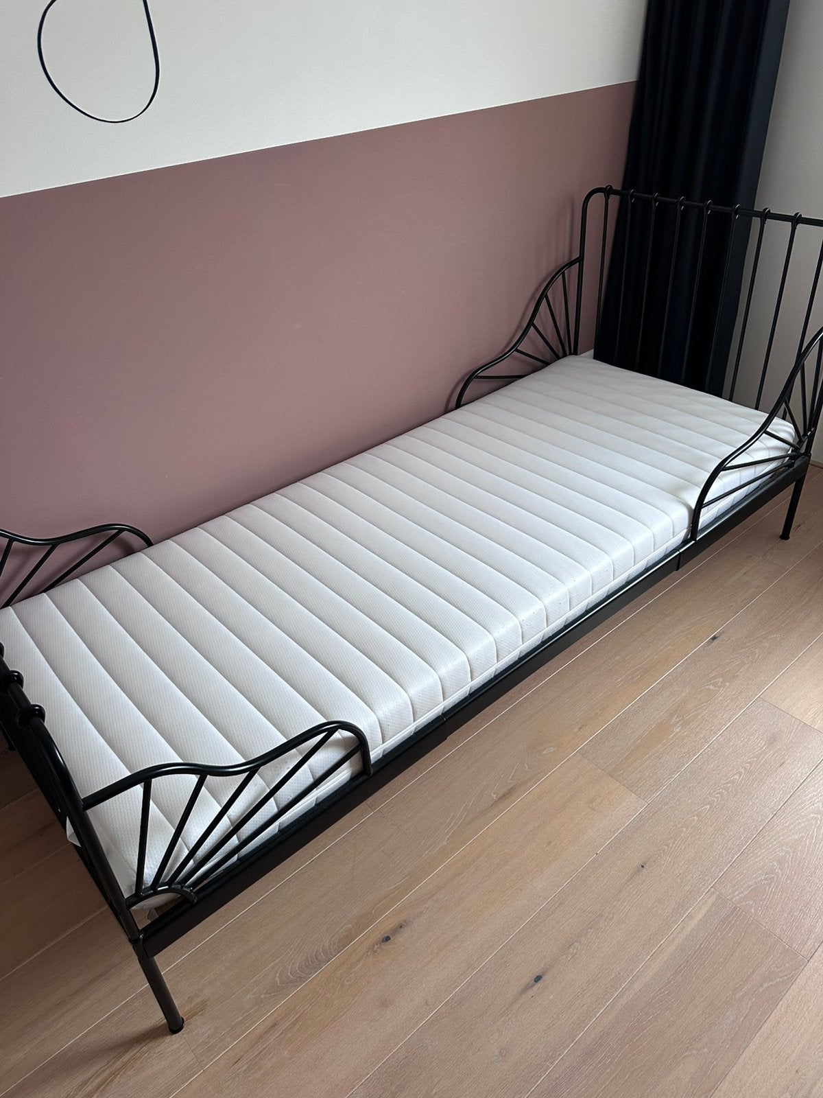 Tof zwart spijlenbed incl matras, Ophalen, 90 cm, Eenpersoons, Zwart