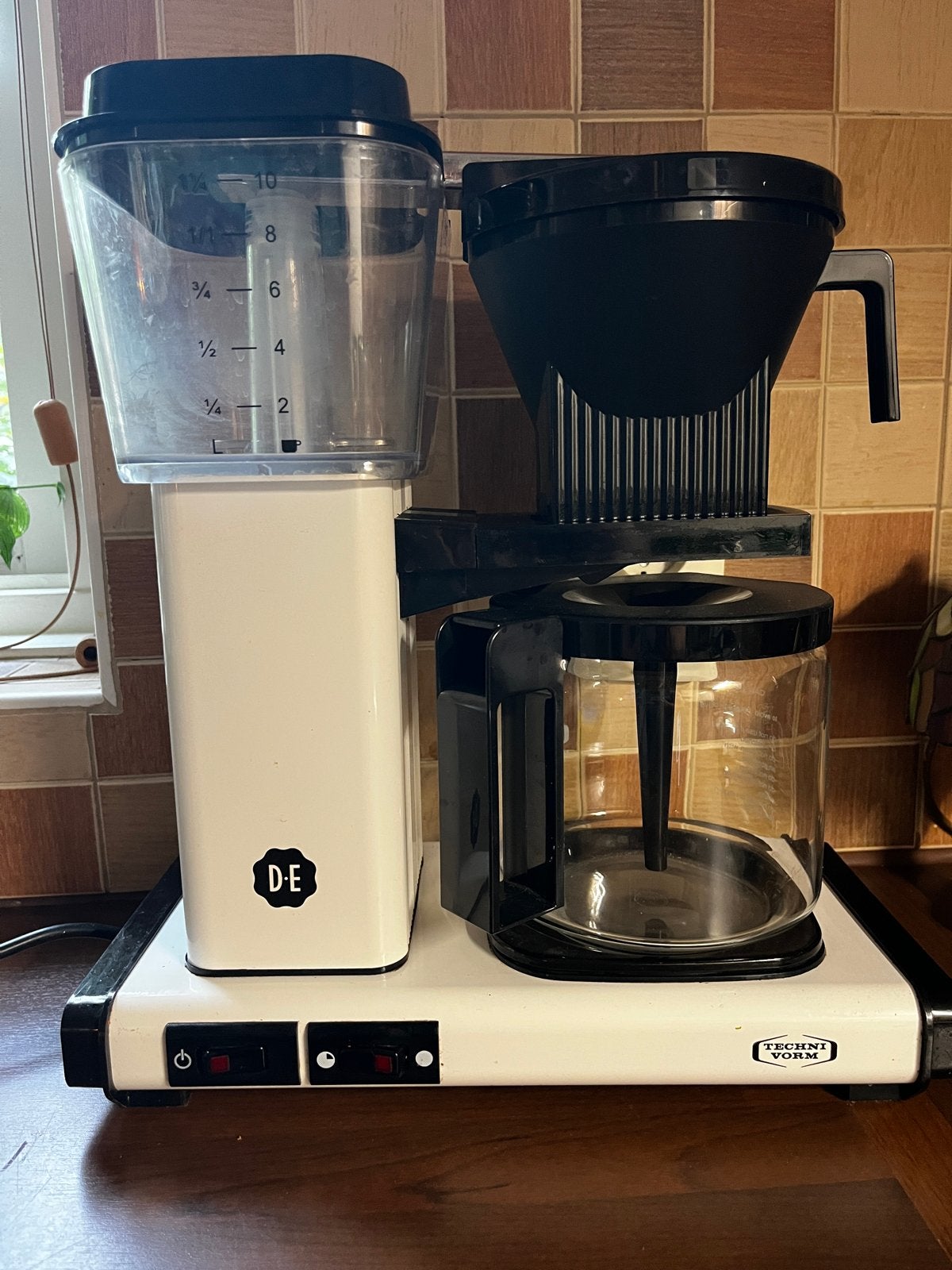 Moccamaster KBG 741 Koffiezetapparaat - Wit/Zwart, Afneembaar waterreservoir, 10 kopjes of meer, Koffiemachine, Gemalen koffie