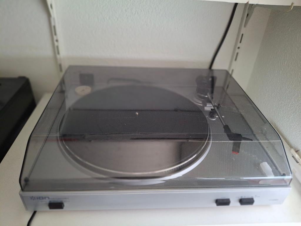 Platenspeler met analoog en USB aansluiting, Zo goed als nieuw, USB-aansluiting, Platenspeler, Ophalen