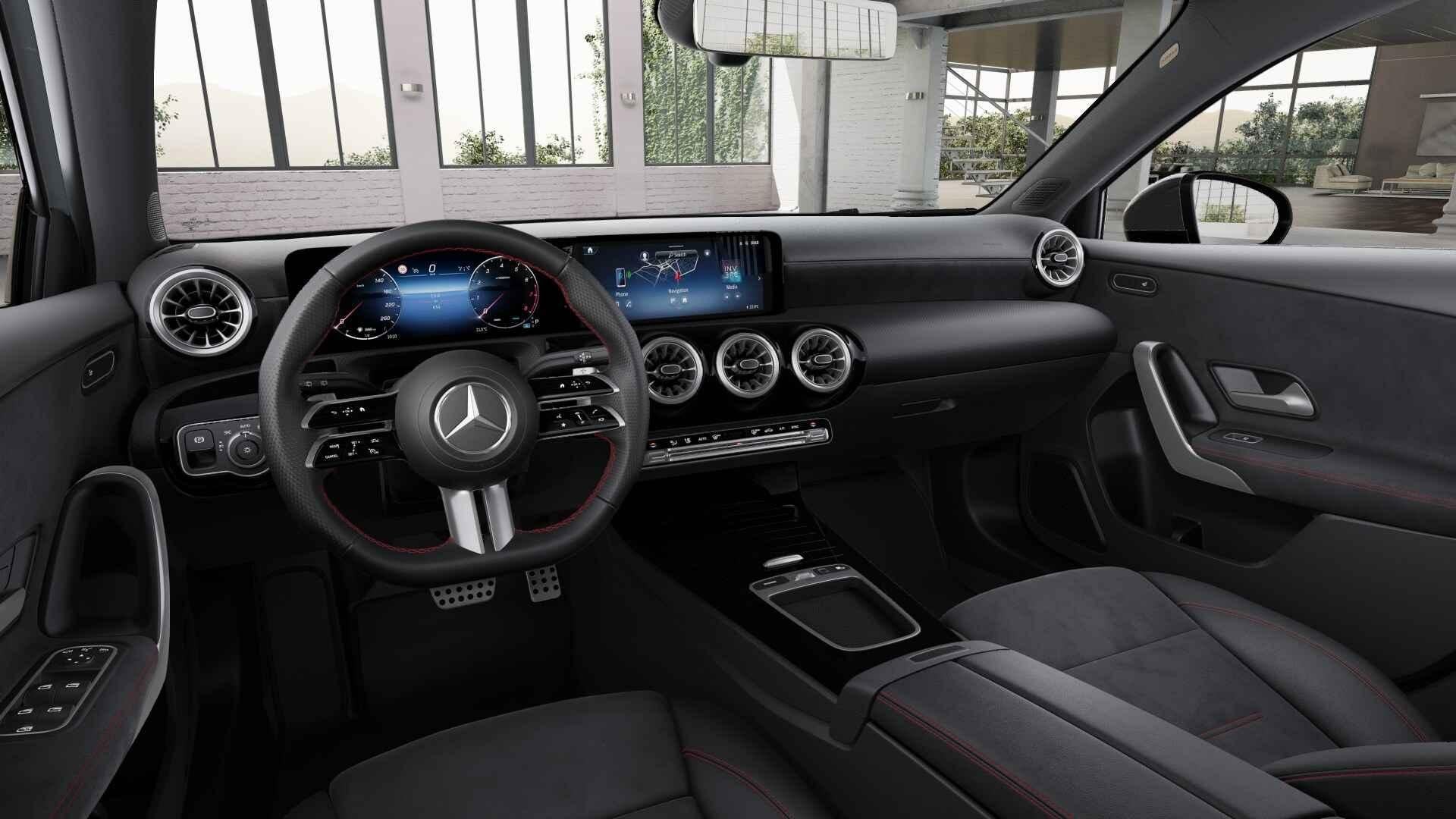 Mercedes-Benz A-klasse 180 Business Solution AMG | Panoramas, 136 pk, 4 cilinders, Bedrijf, Zilver of Grijs