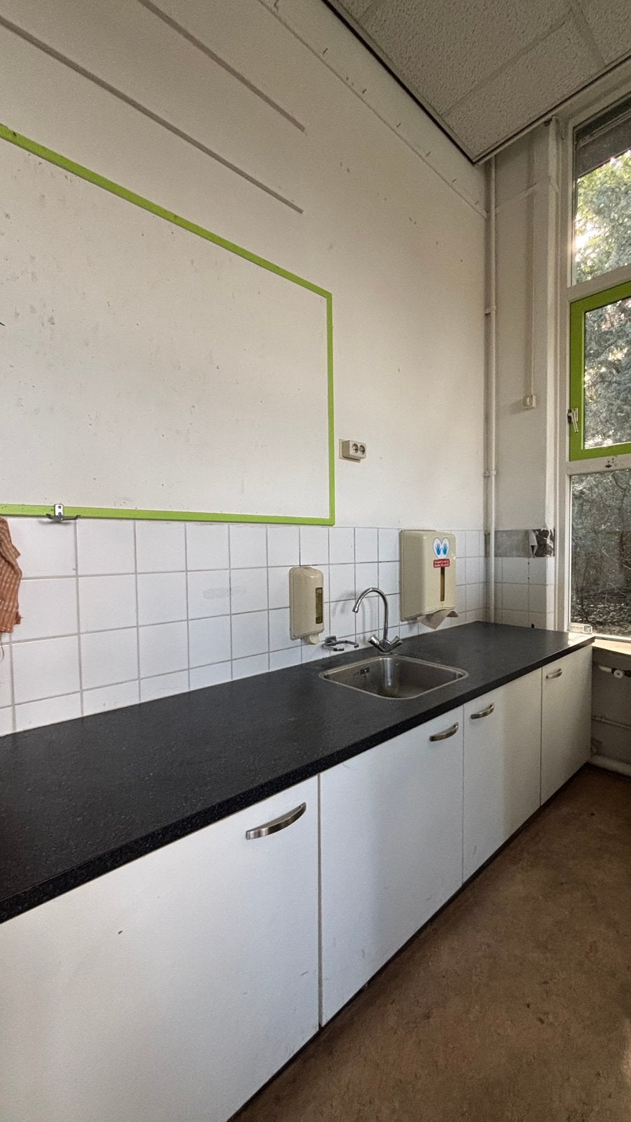GRATIS AF TE HALEN: Laag keukenblok, Ophalen, Gebruikt, Wit, Enkelwandige keuken