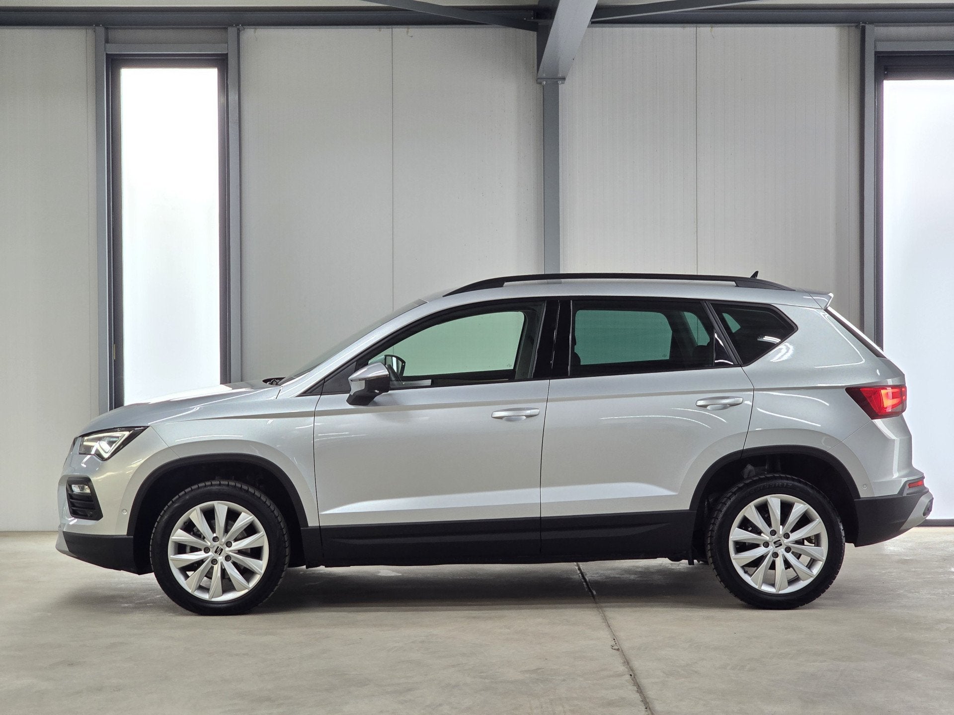 SEAT Ateca 1.5 TSI Style Business Intense DSG | ACC | Navi |, Auto's, Seat, 4 cilinders, Ateca, Bedrijf, 1600 kg