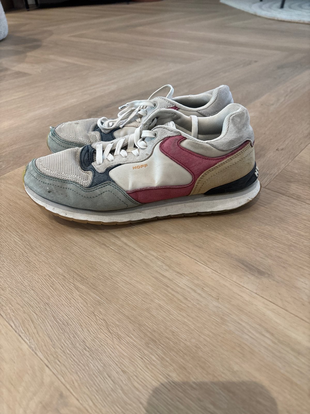 HOFF Sneakers - Comfortabele en Stijlvolle Schoenen, Ophalen, Gedragen, Beige, Sneakers of Gympen