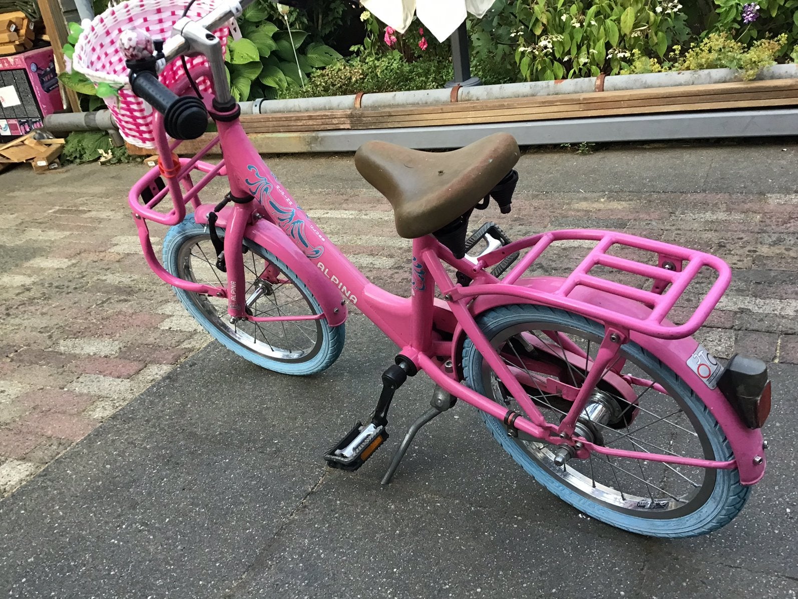 Roze  Alpina meisjes fiets 16 inch, Ophalen, Gebruikt, Terugtraprem, 16 inch