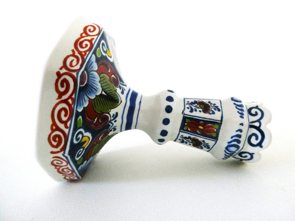 Polychrome kandelaar gemerkt met OUD Delft nummer 834/1, Antiek en Kunst, Ophalen of Verzenden