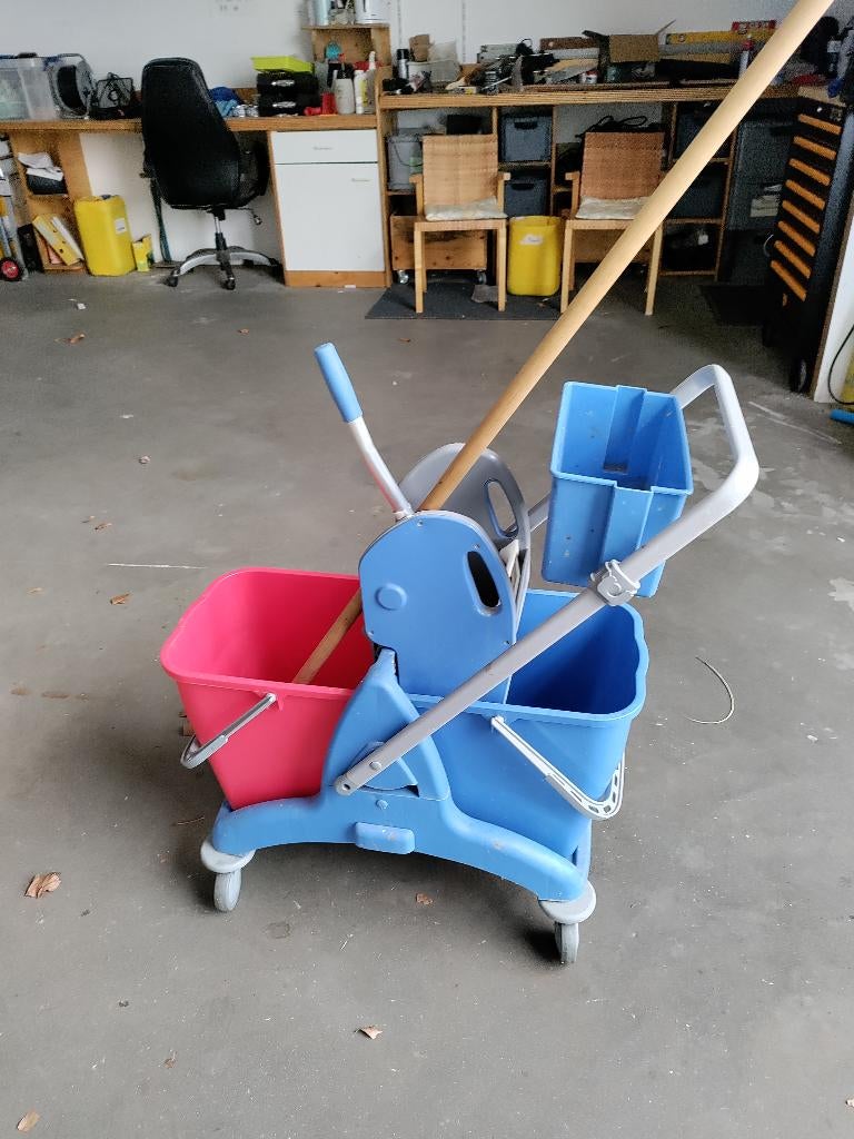 Dweilwagen / Mopwagen met pers en 2 emmers (50L totaal), Huis en Inrichting, Schoonmaakartikelen, Ophalen, Dweilemmer, -bak, of -wagen