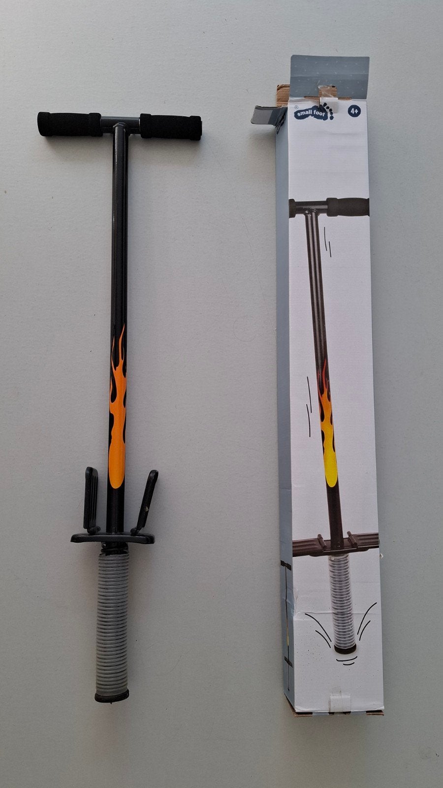 Small Foot Pogo Stick met Vlammen Design, Kinderen en Baby's, Speelgoed | Buiten | Actiespeelgoed, Ophalen of Verzenden, Zo goed als nieuw