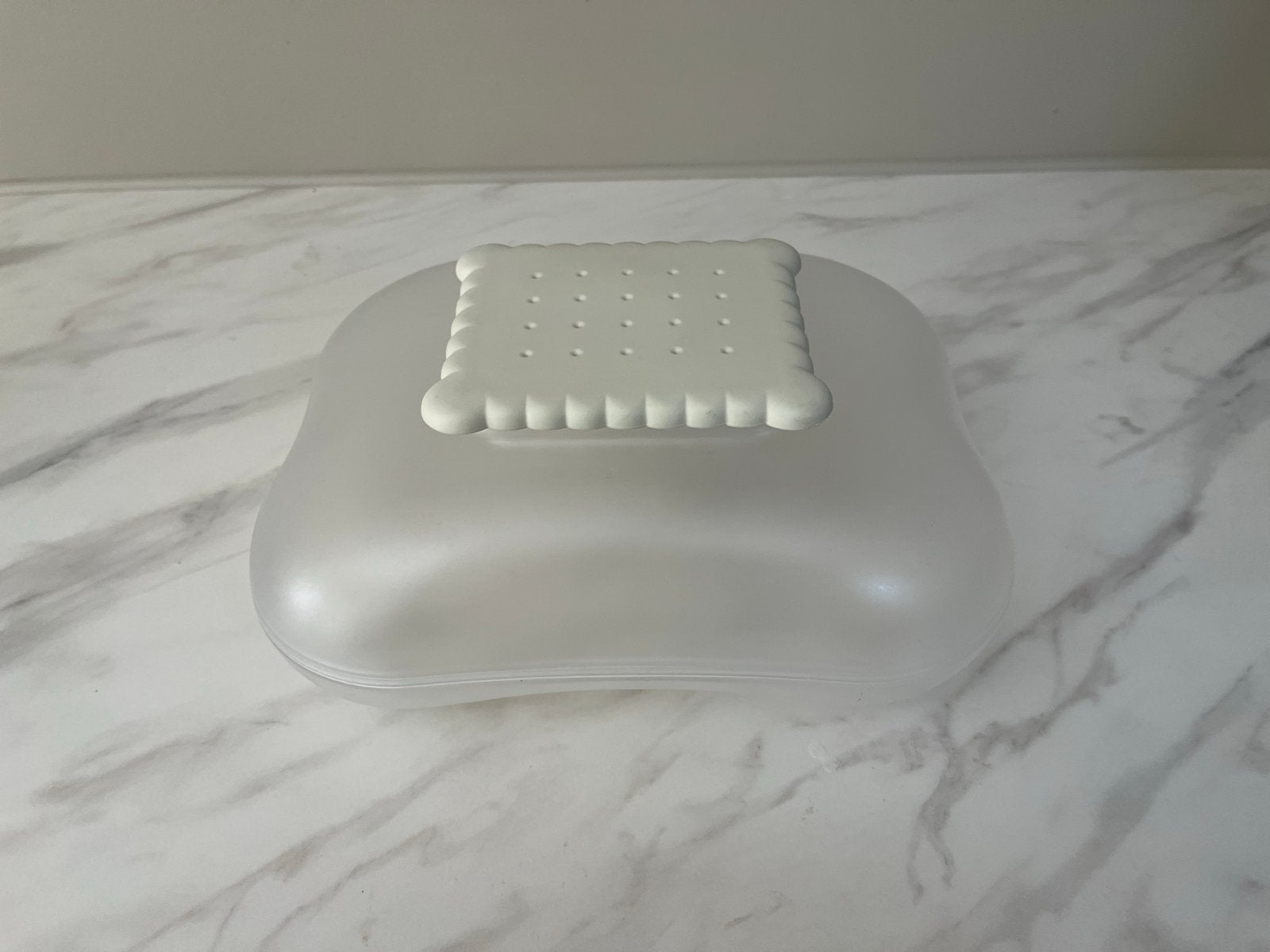 Alessi Mary Biscuit koektrommel - Stefano Giovannoni (1995), Huis en Inrichting, Kunststof, Ophalen of Verzenden, Zo goed als nieuw
