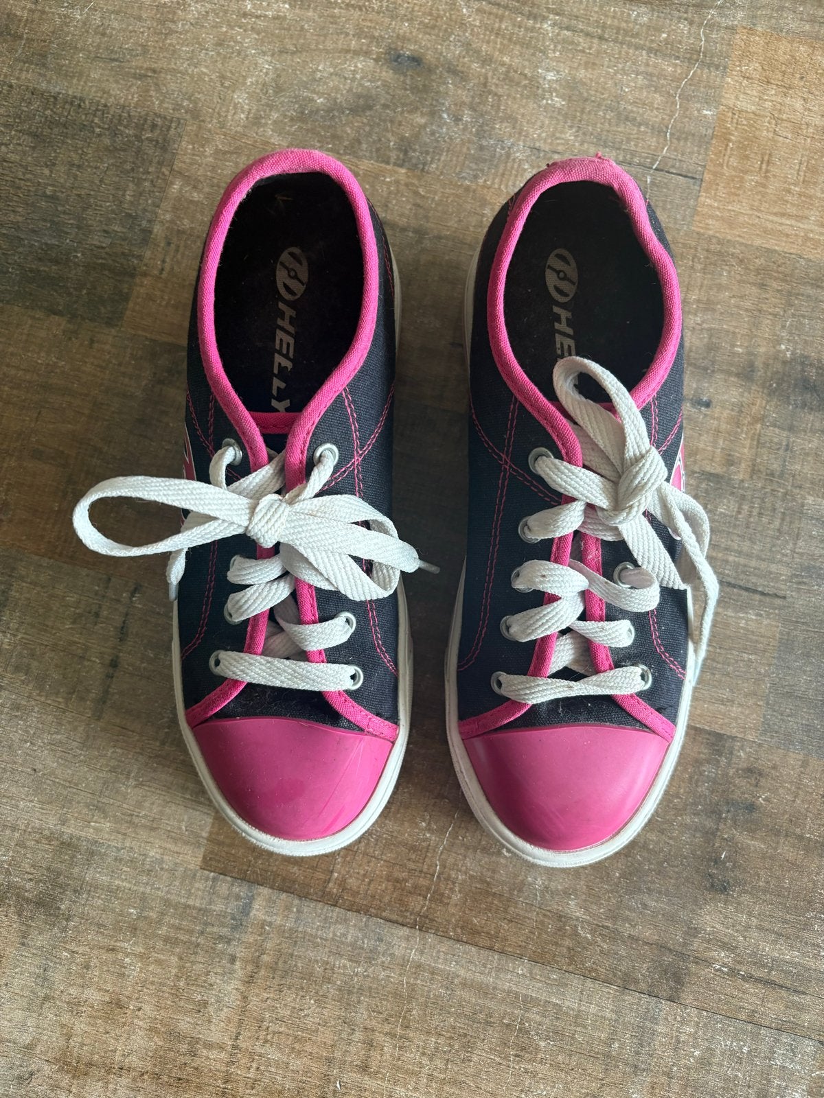 Heelys Classic X2 Classic Zwart/Wit/Roze - Maat 35, Ophalen of Verzenden, Zo goed als nieuw, Kinderen