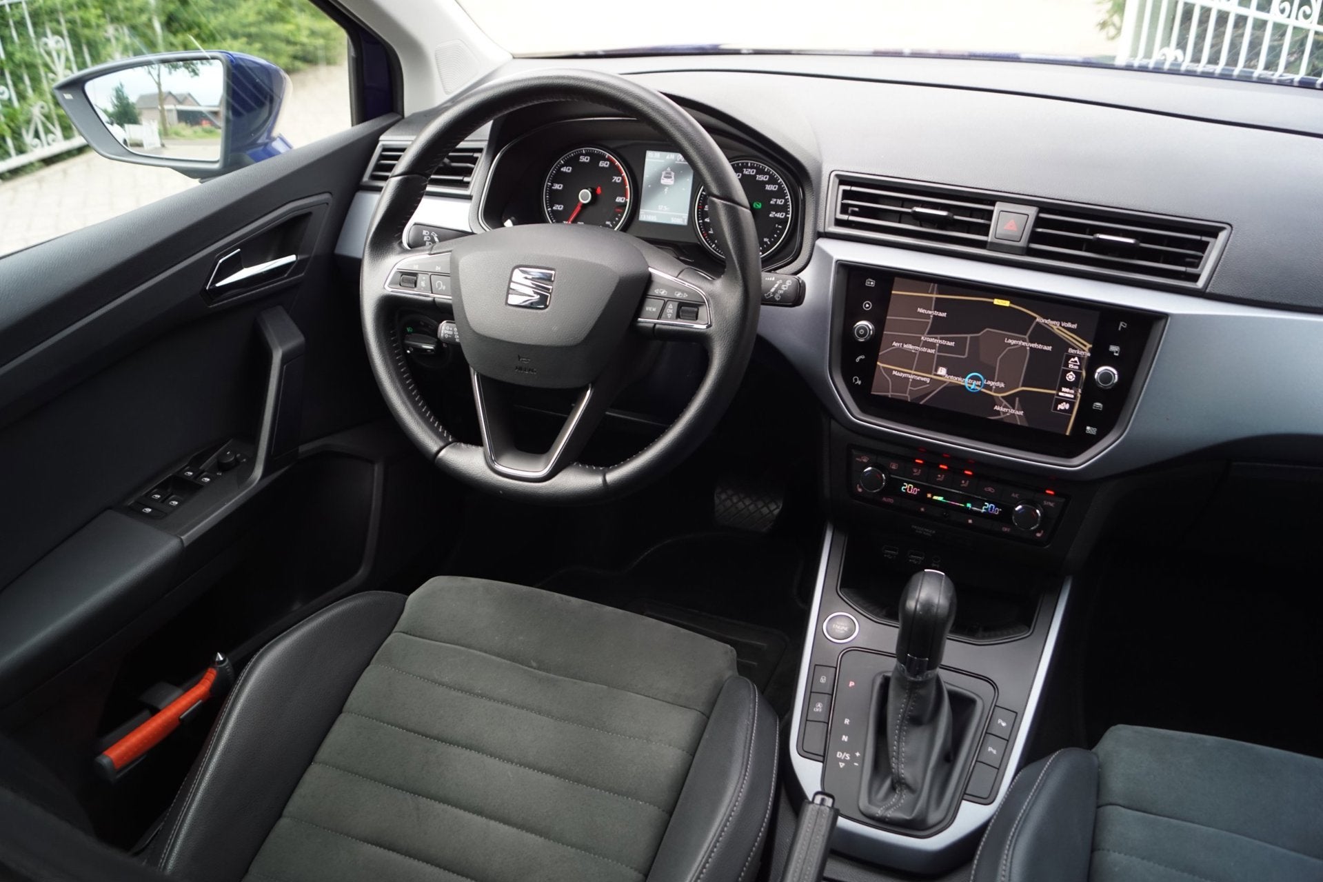 Seat Arona 1.0 TSI Style BNS Intense Autom Leder/Alcantara S, Auto's, Dealer onderhouden, Blauw, 116 pk, 49 €/maand