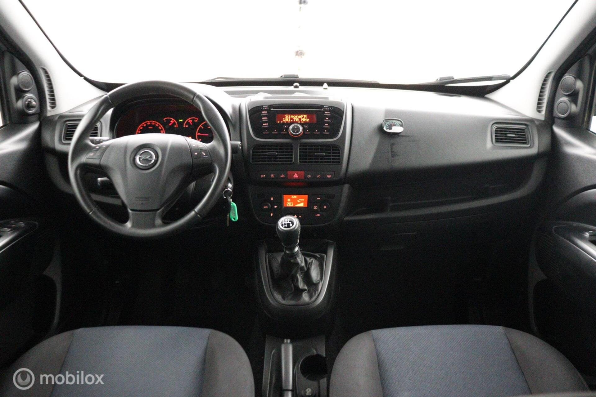 Opel Combo Tour 1.4 L1H2 ecoFLEX Edition | dubbele zij schui, Voorwielaandrijving, Gebruikt, Origineel Nederlands, Handgeschakeld