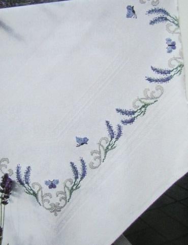 Borduurpatroon  Lavendel en Vlinders op kleed   nr 9996 do, Verzenden, Nieuw, Handborduren, Patroon