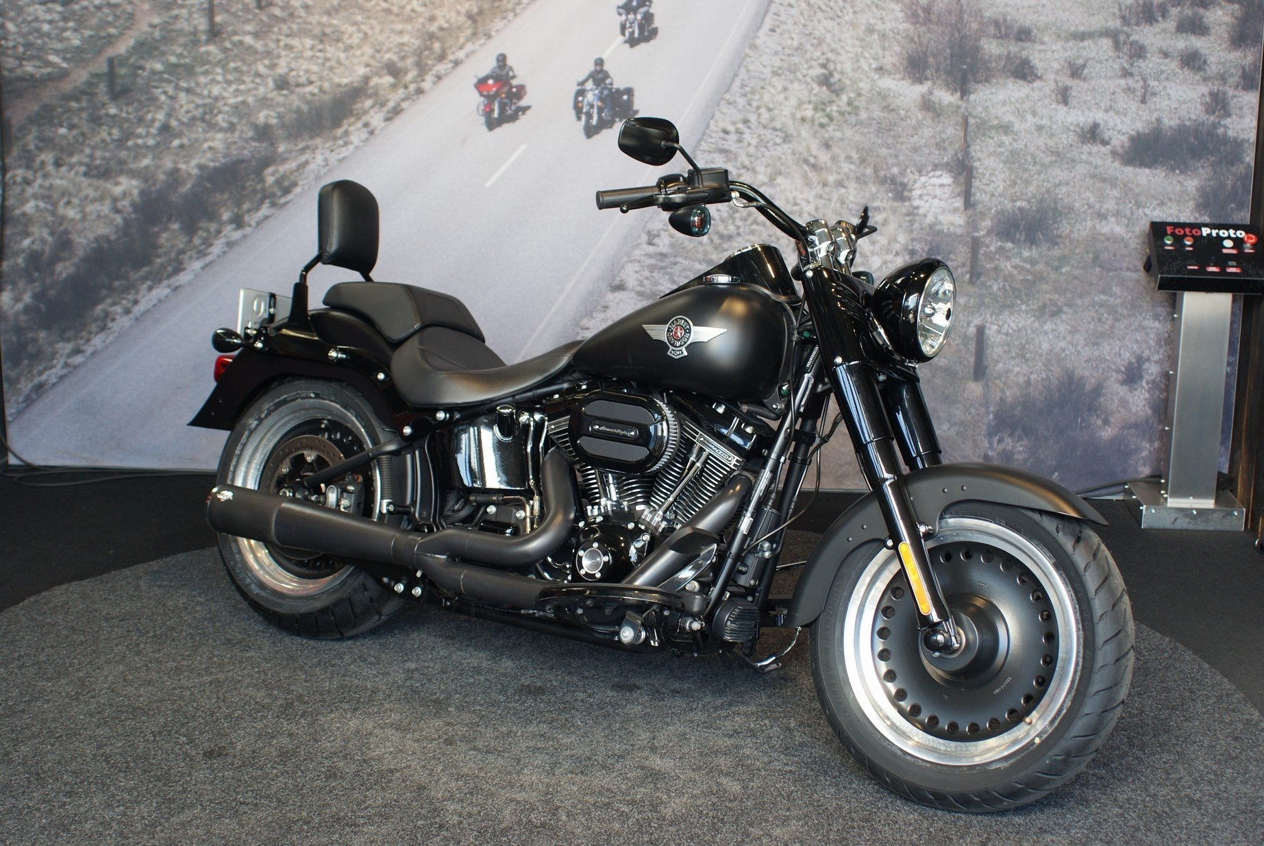Harley-Davidson FLSTFBS FAT BOY S (bj 2017), Motoren, Motoren | Harley-Davidson, Laan van Vredenoord 33
2289 DA  RIJSWIJK, NL