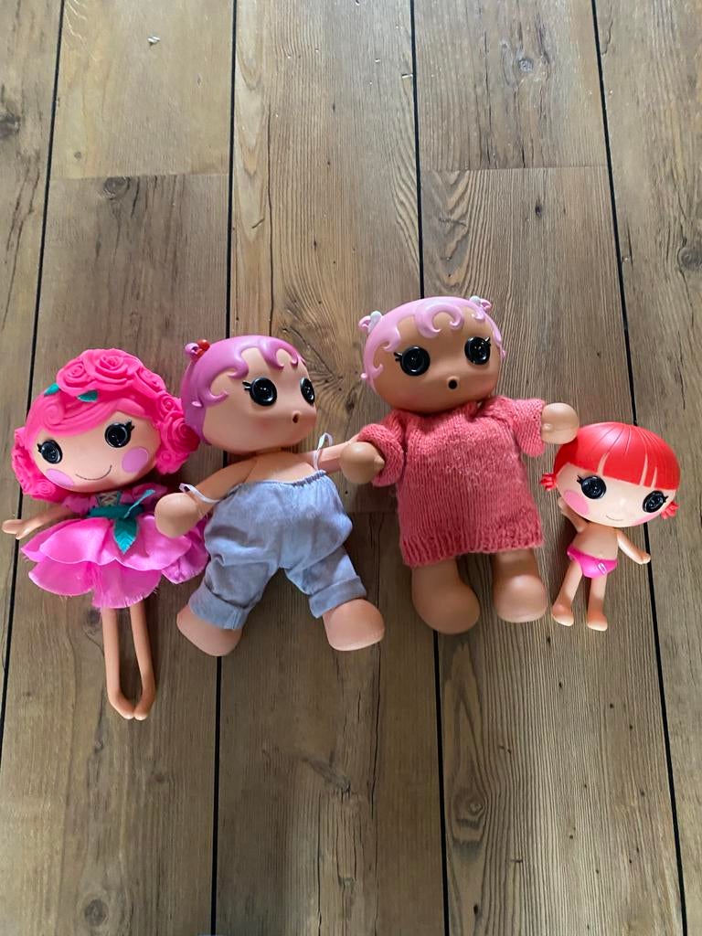 Baby  doll poppen set van 4, Verzamelen, Poppen, Ophalen of Verzenden, Zo goed als nieuw, Babypop