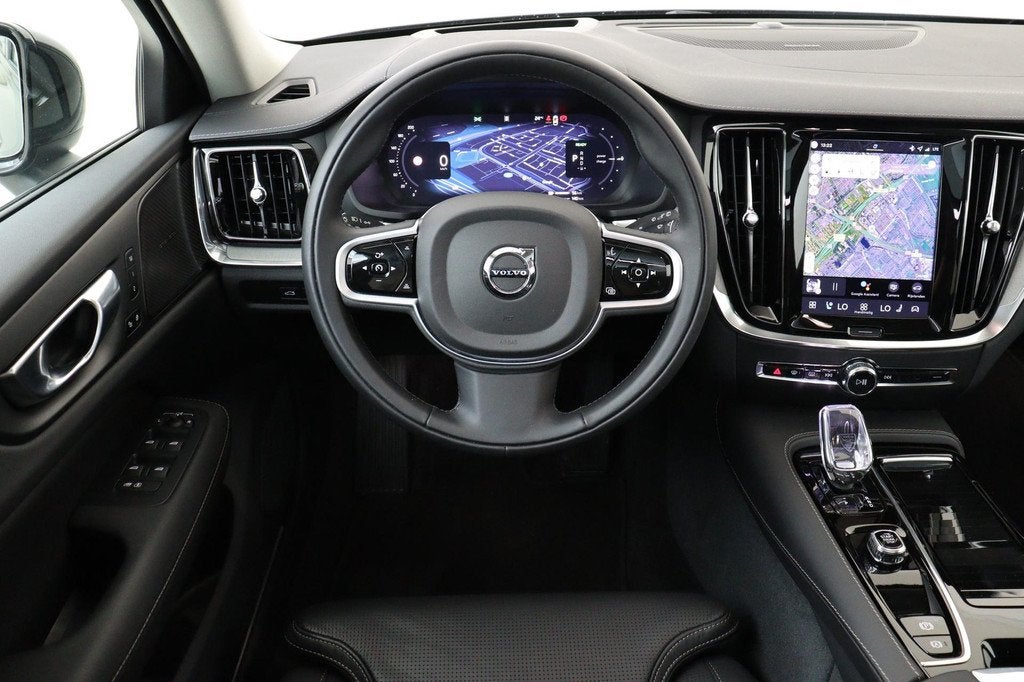 Volvo V60 T8 PLUG-IN HYBRID AWD ULTRA DARK -PANO.DAK|HARMAN/, Auto's, Volvo, Automaat, 12 maanden, Gebruikt, Euro 6