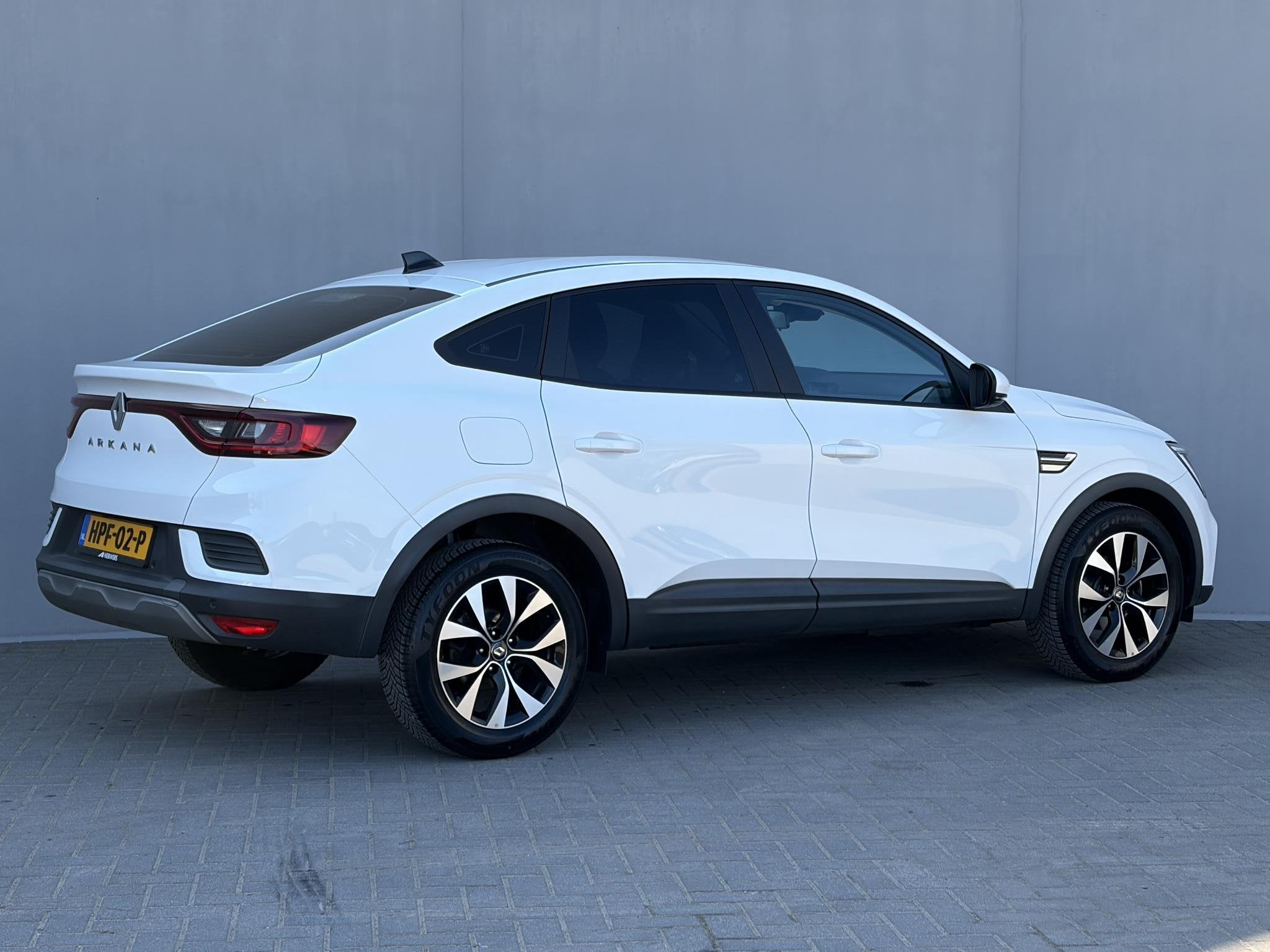 Renault Arkana 1.3 TCe 140 EDC Automaat / Apple Carplay & An, Auto's, Arkana, Stof, Gebruikt, Euro 6