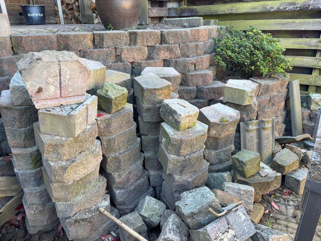 Buiten stenen groot muur blokken, Tuin en Terras, Tegels en Klinkers, Ophalen, Zo goed als nieuw, Beton, Klinkers