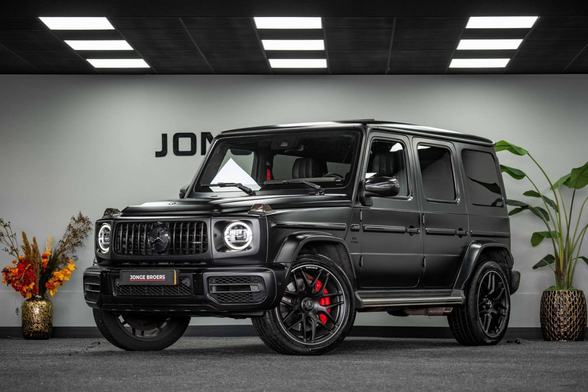 Mercedes-Benz G 63 AMG |Pano|Massage|Distronic|360|Burmester, Automaat, G-Klasse, Zwart, Leder