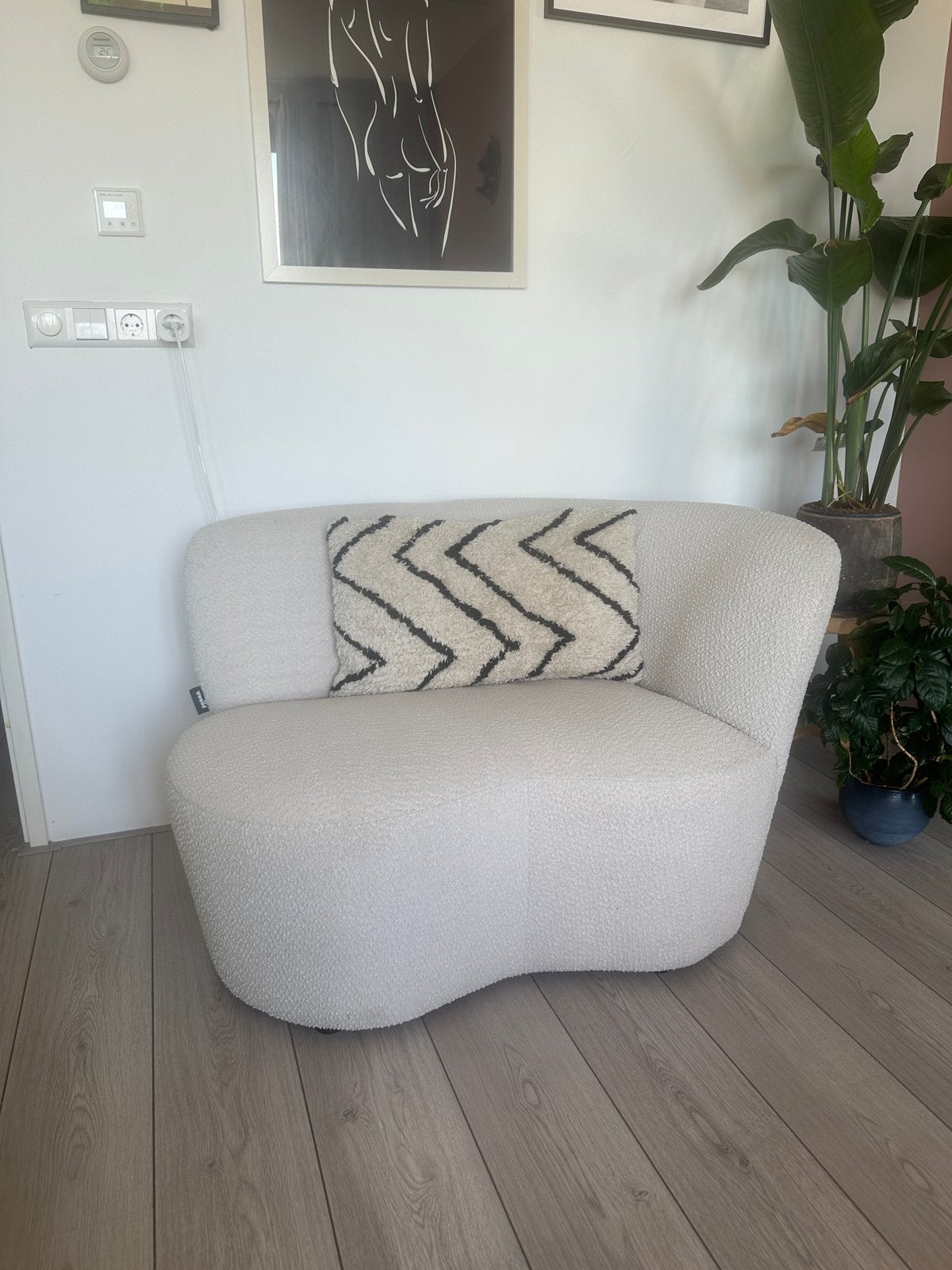 WOOOD fauteuil witte stoel bankje in teddy stof, Ophalen, Minder dan 75 cm, Zo goed als nieuw, 100 tot 125 cm
