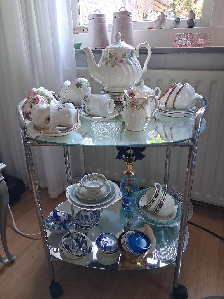 Antieke porselijnen kopjes en schoteltjes, Antiek en Kunst, Antiek | Porselein, Ophalen