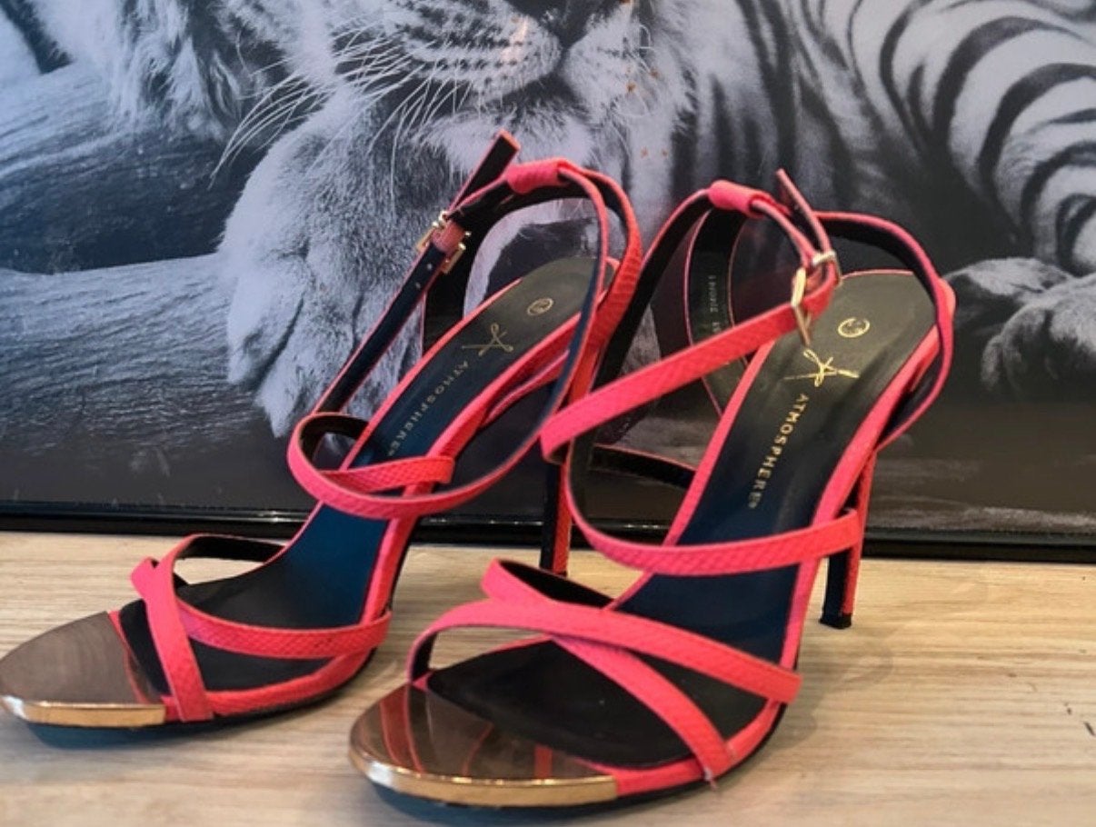 Roze sandalen met hoge hakken - Atmosphere maat 40/41, Kleding | Dames, Schoenen, Ophalen of Verzenden, Gedragen, Roze, Schoenen met hoge hakken