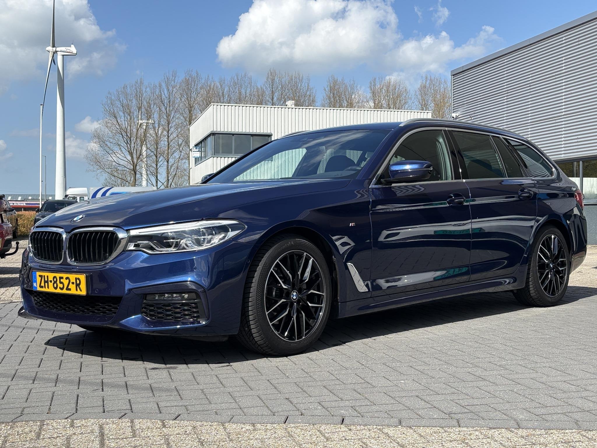 BMW 5-serie Touring 520i High Executive Edition | M-Sport |, Auto's, Automaat, 1998 cc, Achterwielaandrijving, 4 cilinders