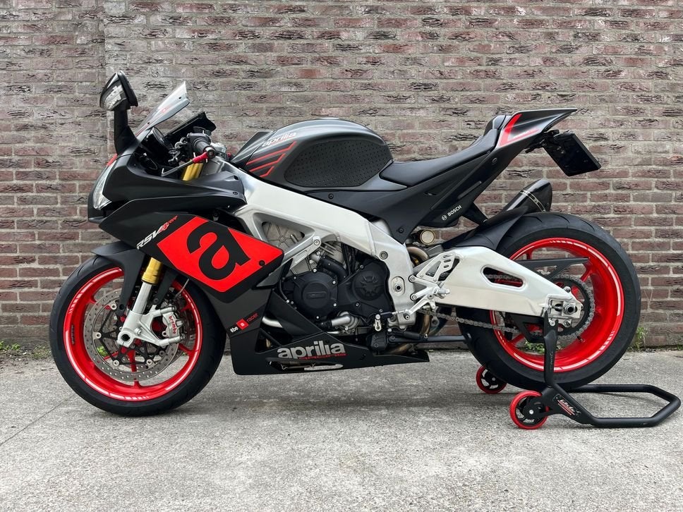 APRILIA RSV4 APRC ABS (bj 2016) 19999 km incl grote beurt, 2 cilinders, Motorrijbewijs A, Bedrijf, Meer dan 35 kW