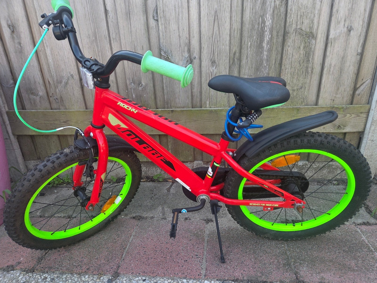 Volare Rocky 20inch jongensfiets - rood/groen met zijwieltje, Ophalen, Gebruikt, Overige merken