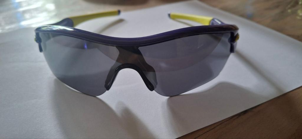 Oakley Zonnebril O09184-14 Paars/Geel, Ophalen of Verzenden, Nieuw, Zonnebril, Oakley