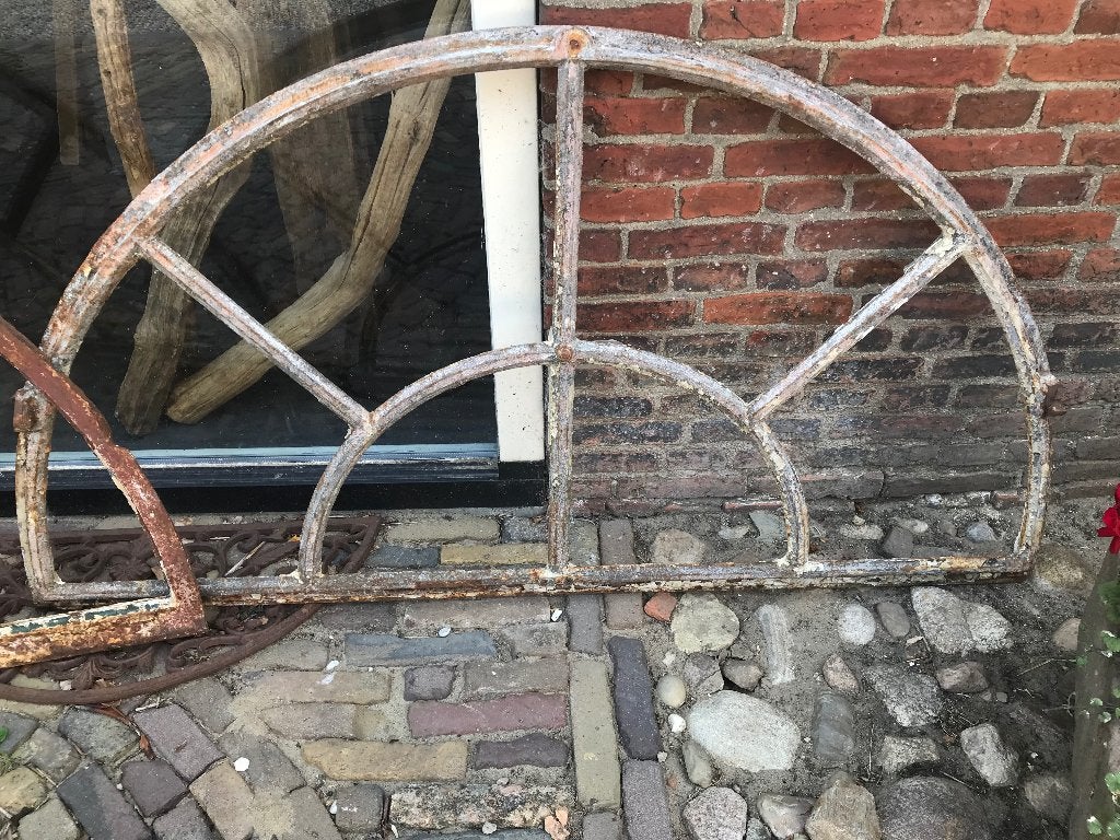 Stalramen twee ijzeren ramen landelijk brocant half rond, Ophalen, Gebruikt, Minder dan 80 cm, Overige typen